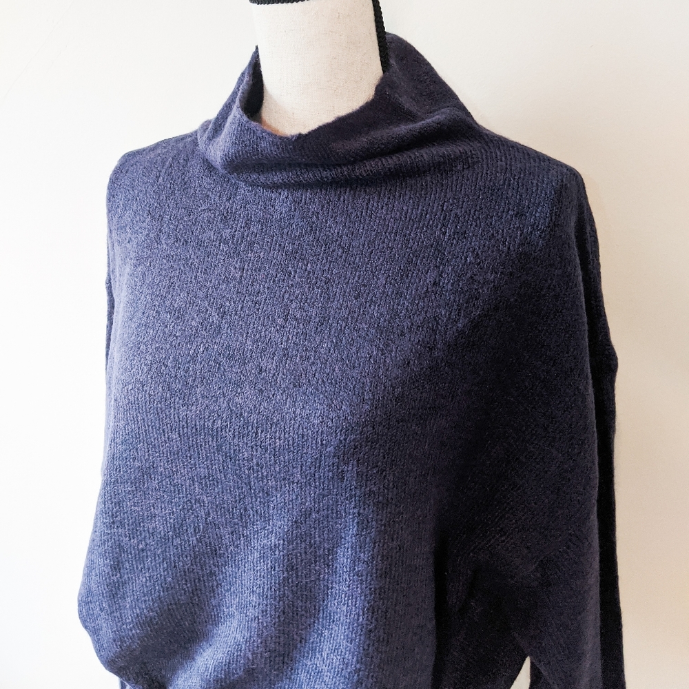 NWT Line & Dot Oriana Tied Sweater - Picture 2 of 6